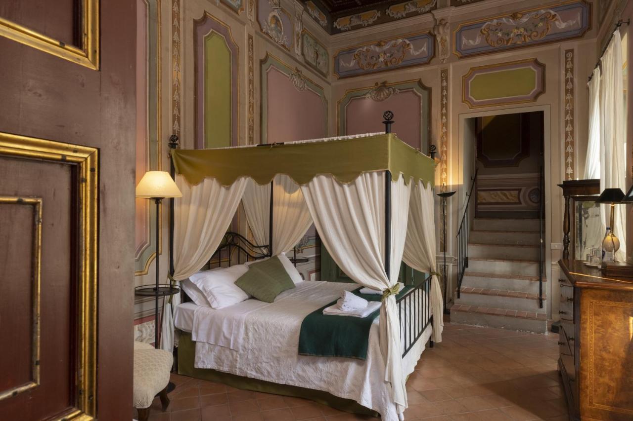 Castello Costaguti Hotel Roccalvecce Bagian luar foto