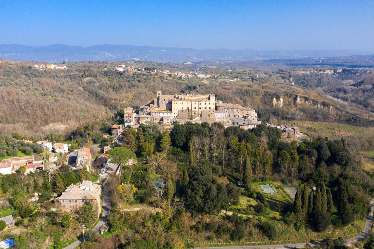 Castello Costaguti Hotel Roccalvecce Bagian luar foto
