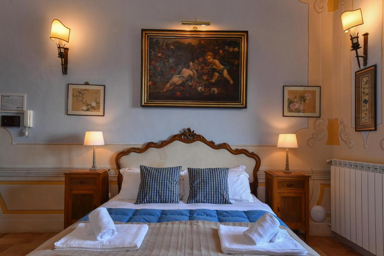 Castello Costaguti Hotel Roccalvecce Bagian luar foto