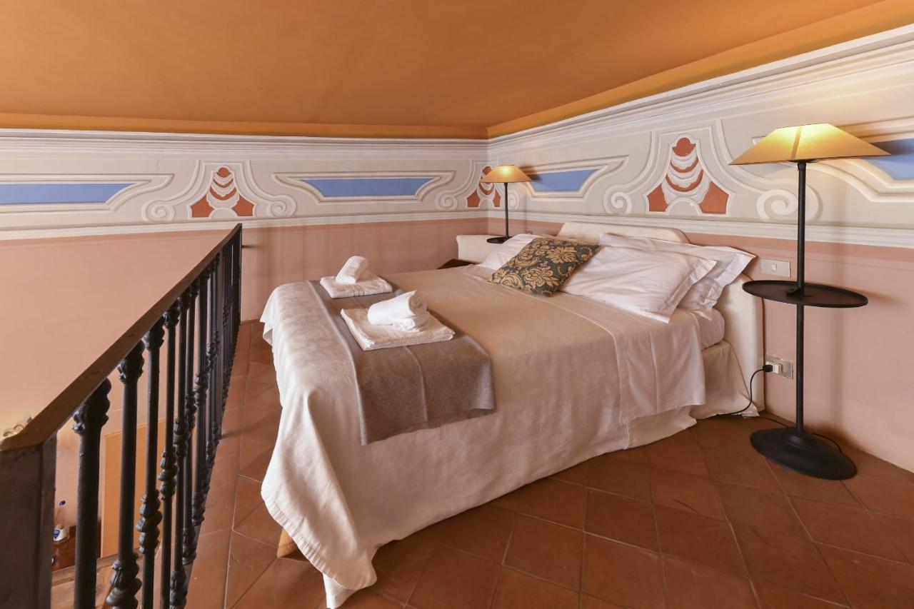 Castello Costaguti Hotel Roccalvecce Bagian luar foto