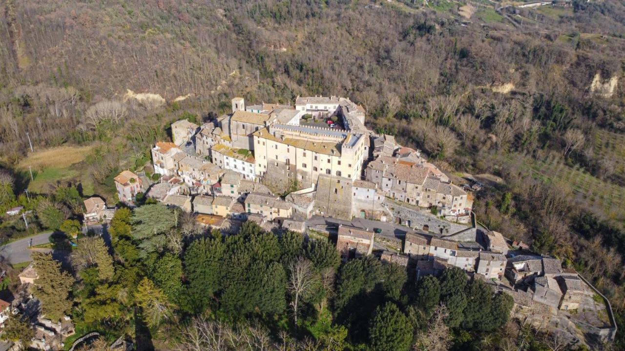 Castello Costaguti Hotel Roccalvecce Bagian luar foto