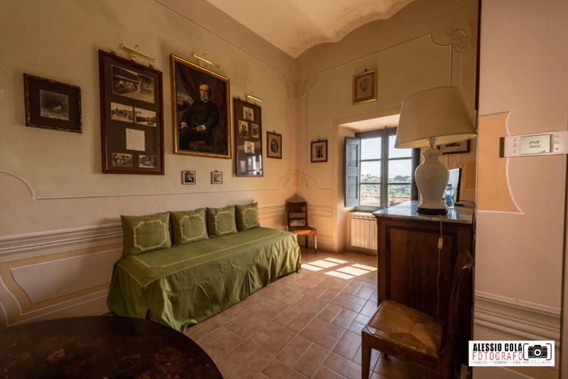 Castello Costaguti Hotel Roccalvecce Bagian luar foto